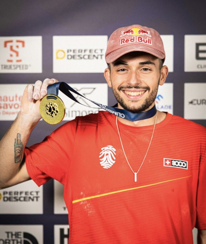 Ginés López gana por fin en Chamonix