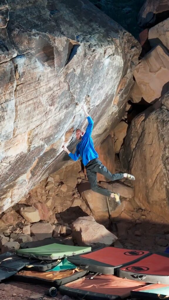 Video del encadenamiento de Jakob Schubert en Shaolin 9A/V17